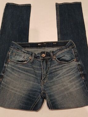 BKE Men’s Slim Straight Jeans in Medium Dark Blue Wash